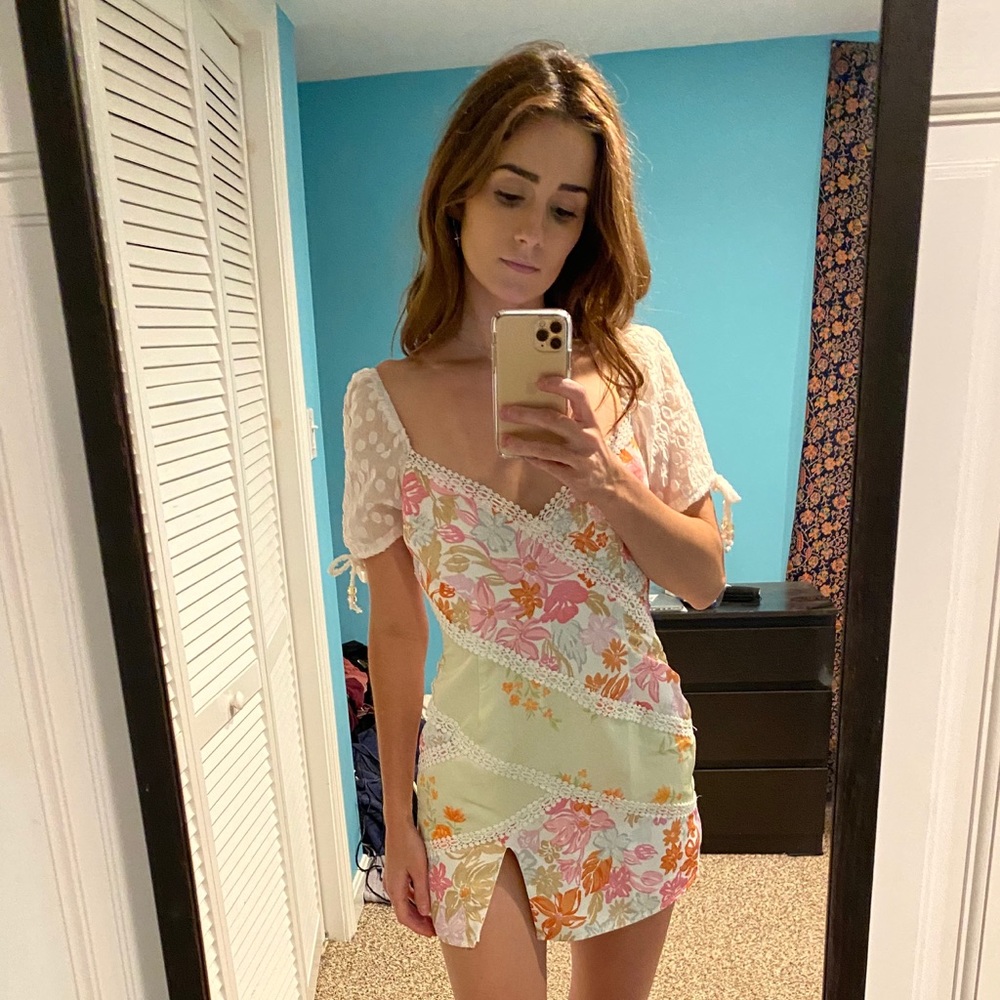 Showpo dress with puff sleeves